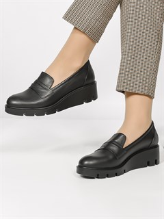 Туфли модельные на выход и на работу  B-1